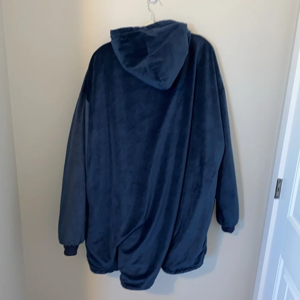 THE COMFY Original | Sherpa Lined Microfiber Fleece‎ Wearable Blanket, Oversized
